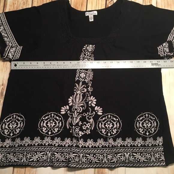 Kim Roger’s “Woman” Collection dressy blouse 1X - Picture 5 of 8